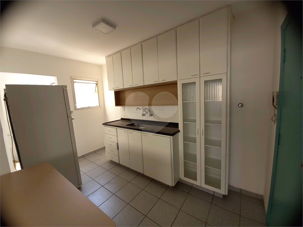  Apartamento reformado venda e locação 3 dormitórios, 1 vaga, Moema, próximo metro
