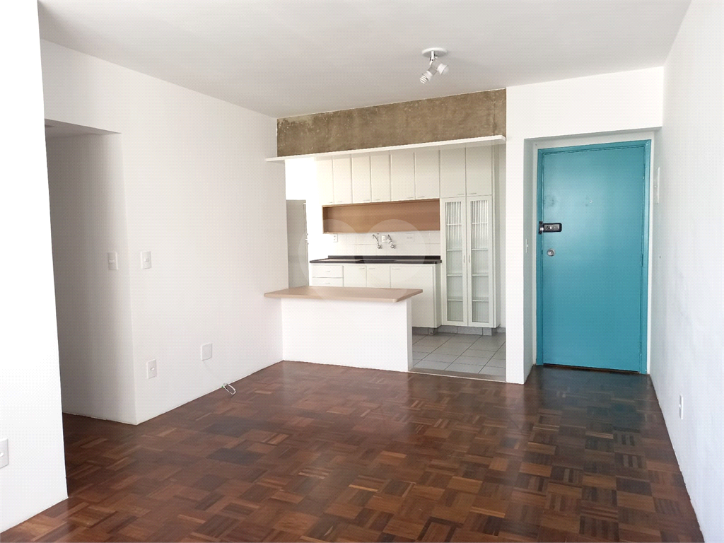  Apartamento reformado venda e locação 3 dormitórios, 1 vaga, Moema, próximo metro