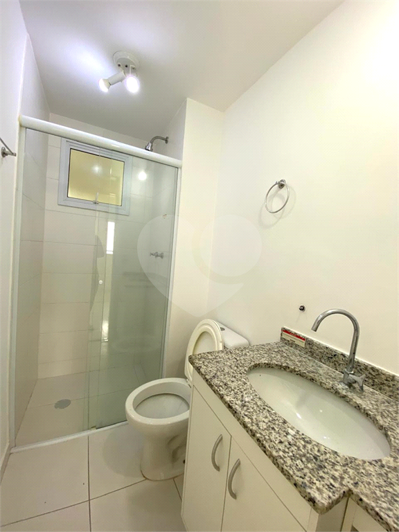 Descubra este apartamento de 70m² com 3 dormitórios, sendo 1 suíte, e 2 vagas de garagem, ideal para famílias que buscam conforto e praticidade no Morumbi, São Paulo.