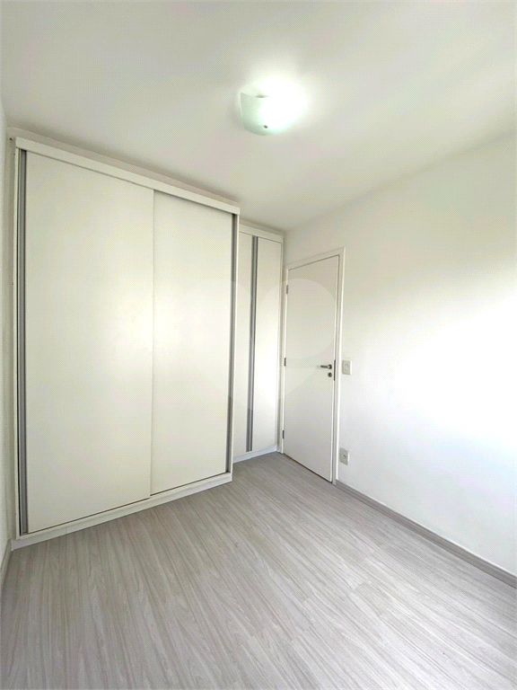 Descubra este apartamento de 70m² com 3 dormitórios, sendo 1 suíte, e 2 vagas de garagem, ideal para famílias que buscam conforto e praticidade no Morumbi, São Paulo.