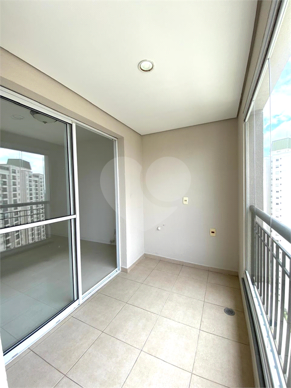Descubra este apartamento de 70m² com 3 dormitórios, sendo 1 suíte, e 2 vagas de garagem, ideal para famílias que buscam conforto e praticidade no Morumbi, São Paulo.