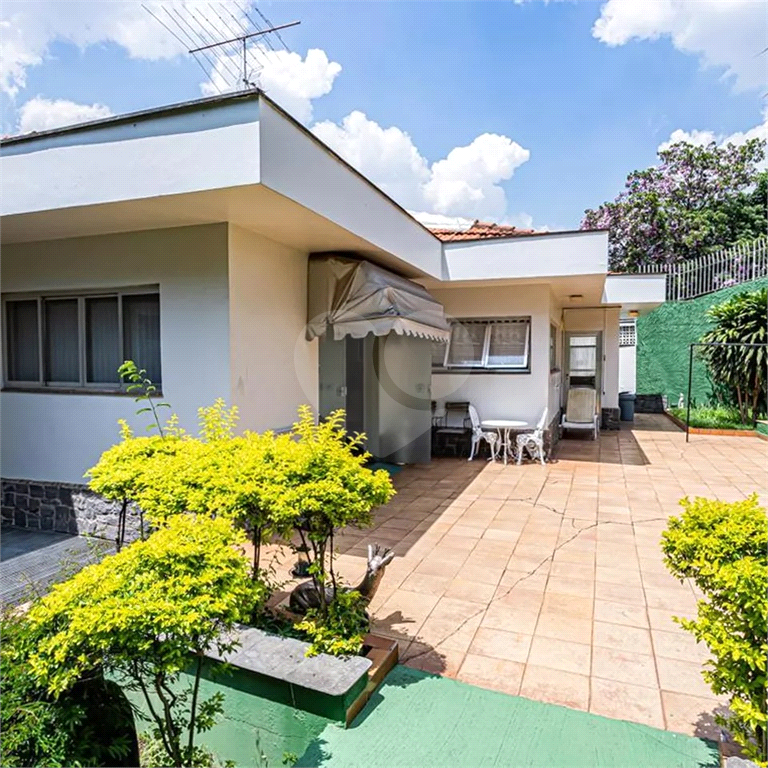 SOBRADO em JARDIM SÃO BENTO