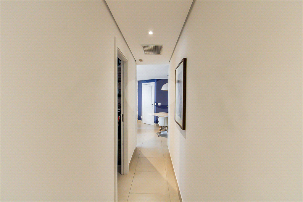 Apartamento de 3 suítes em condomínio Clube na Vila Olímpia