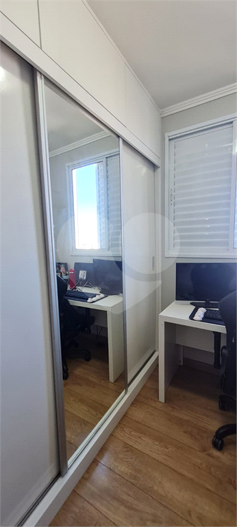 APARTAMENTO em JARDIM ZAIRA