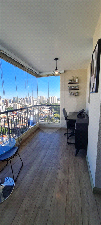 APARTAMENTO em JARDIM ZAIRA