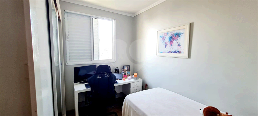 APARTAMENTO em JARDIM ZAIRA