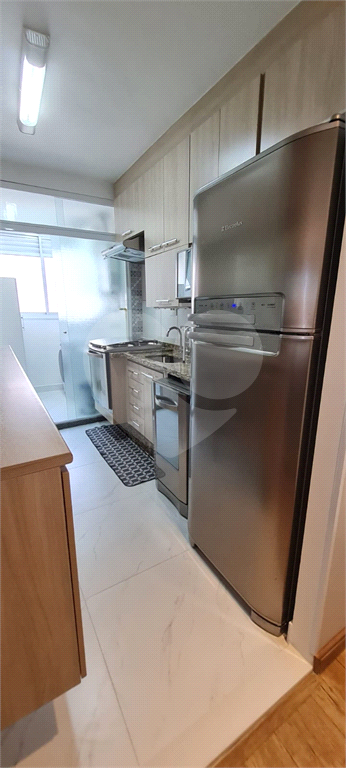 APARTAMENTO em JARDIM ZAIRA