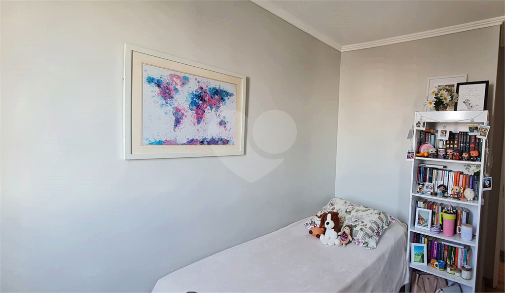 APARTAMENTO em JARDIM ZAIRA