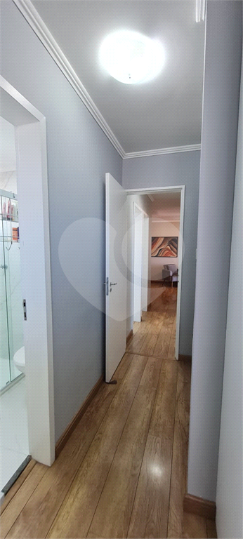 APARTAMENTO em JARDIM ZAIRA