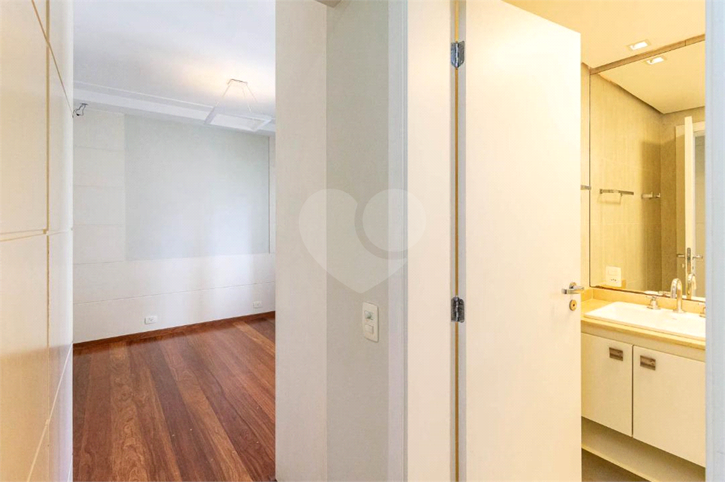 Apartamento à venda, no Brooklin