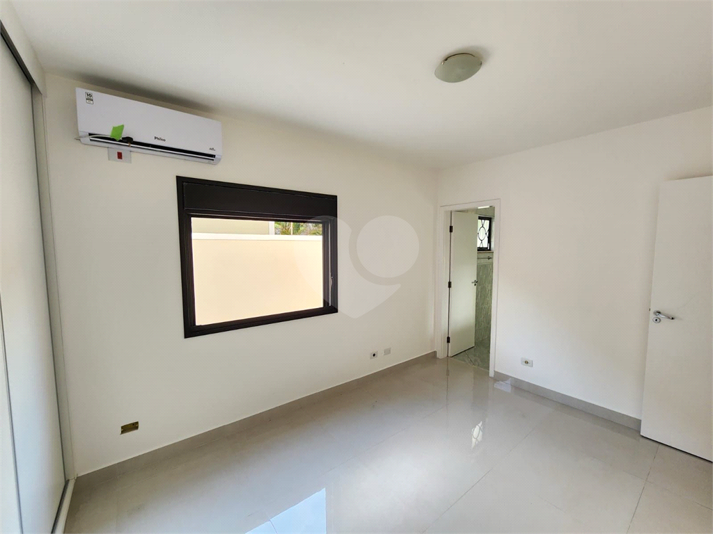 Casa de Condomínio para alugar com 3 quartos, 180m² - Foto 9