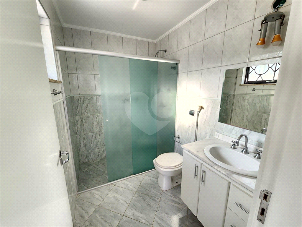 Casa de Condomínio para alugar com 3 quartos, 180m² - Foto 10