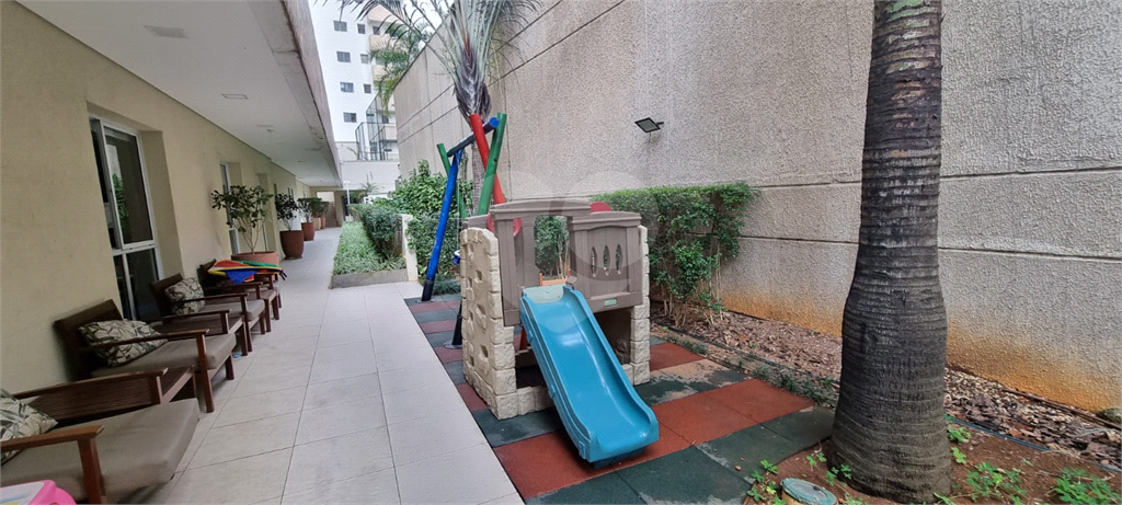 APARTAMENTO em CASA VERDE