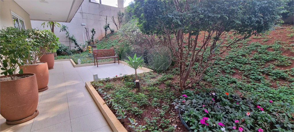 APARTAMENTO em CASA VERDE