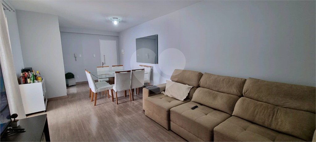 APARTAMENTO em CASA VERDE