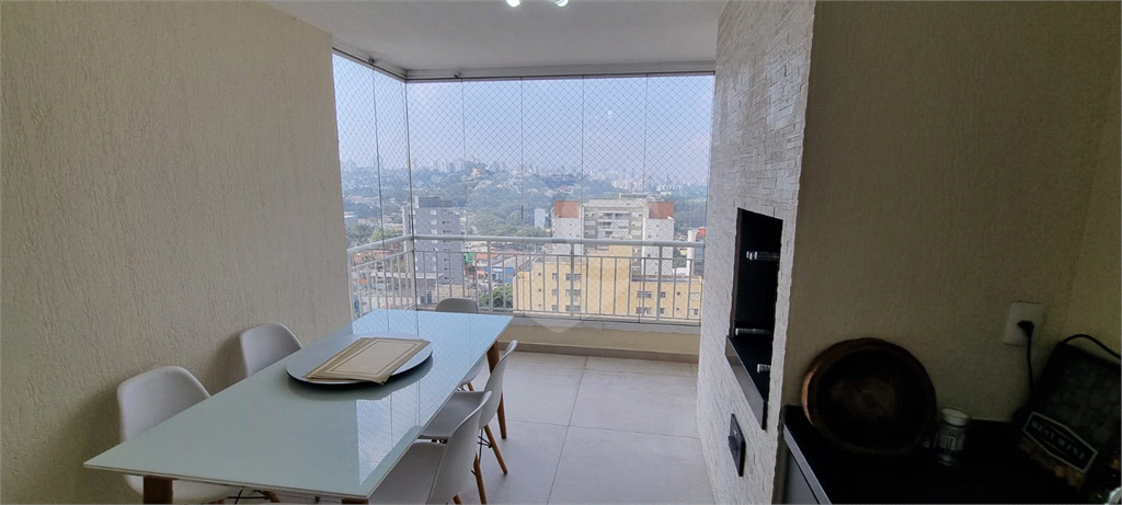 APARTAMENTO em CASA VERDE