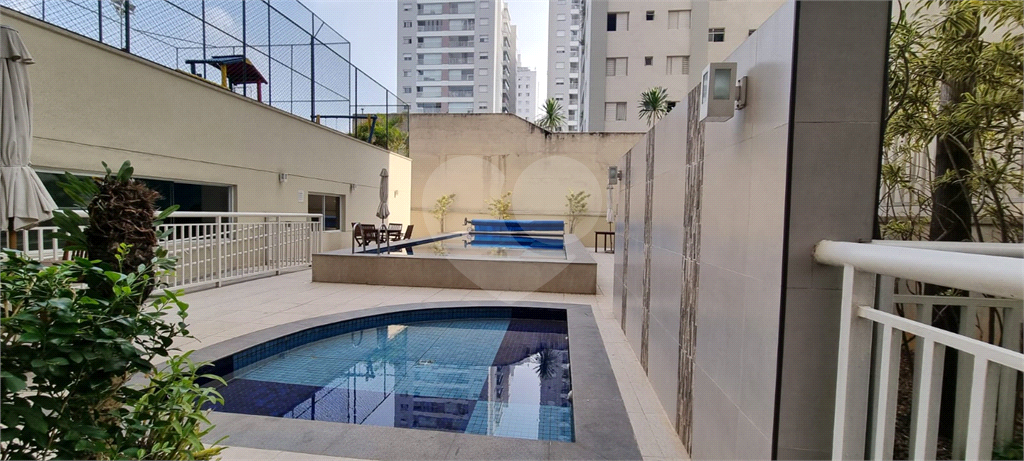 APARTAMENTO em CASA VERDE