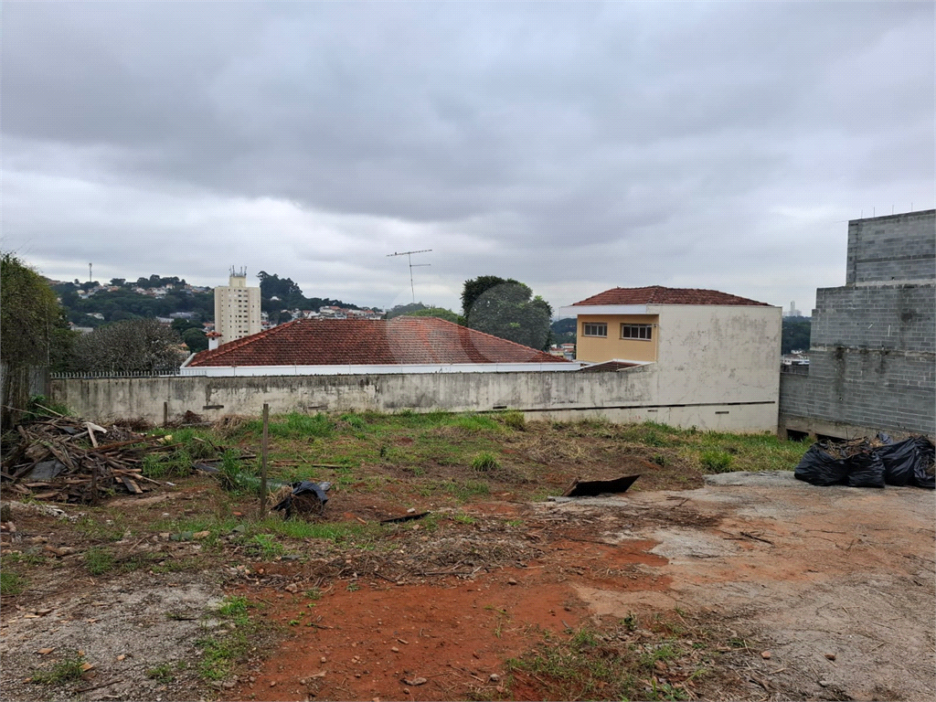 SOBRADO condomínio fechado no TREMEMBÉ com 3 suítes e 3 vagas de garagem