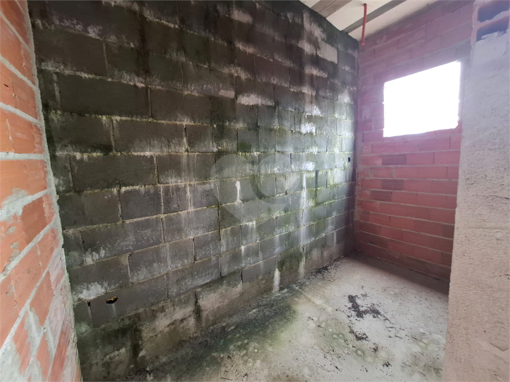 SOBRADO condomínio fechado no TREMEMBÉ com 3 suítes e 3 vagas de garagem
