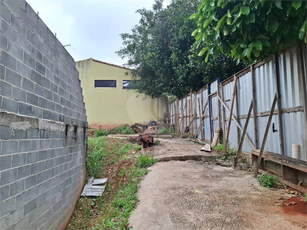SOBRADO condomínio fechado no TREMEMBÉ com 3 suítes e 3 vagas de garagem