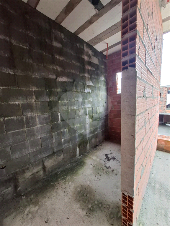 SOBRADO condomínio fechado no TREMEMBÉ com 3 suítes e 3 vagas de garagem