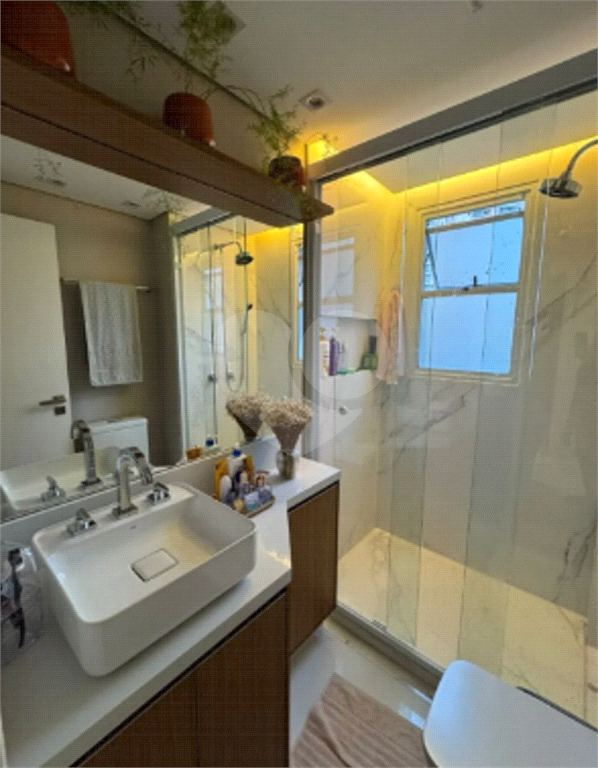 APARTAMENTO em VILA AUGUSTA