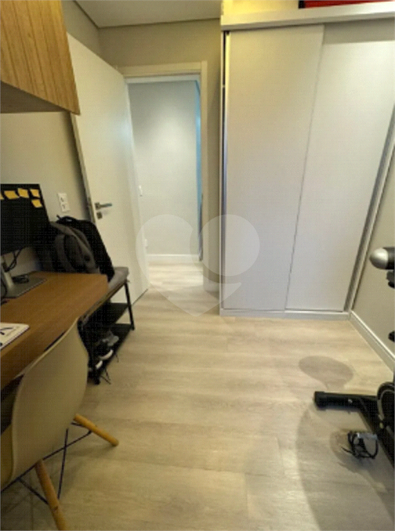 APARTAMENTO em VILA AUGUSTA