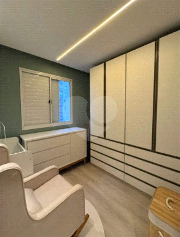 APARTAMENTO em VILA AUGUSTA