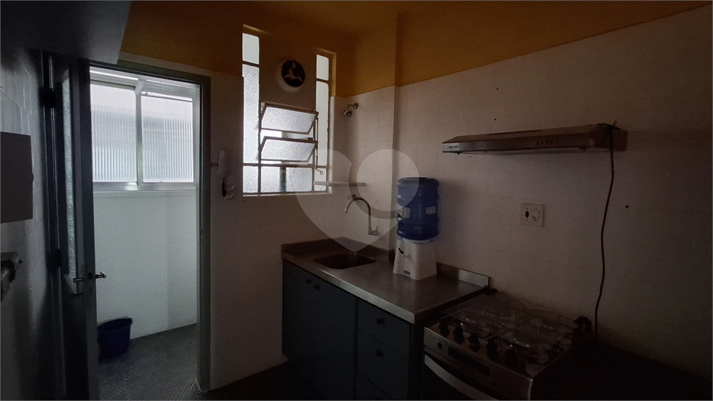 Apartamento à venda de 1 dormitório com 54 m2 na rua Martins Fontes, Consolação
