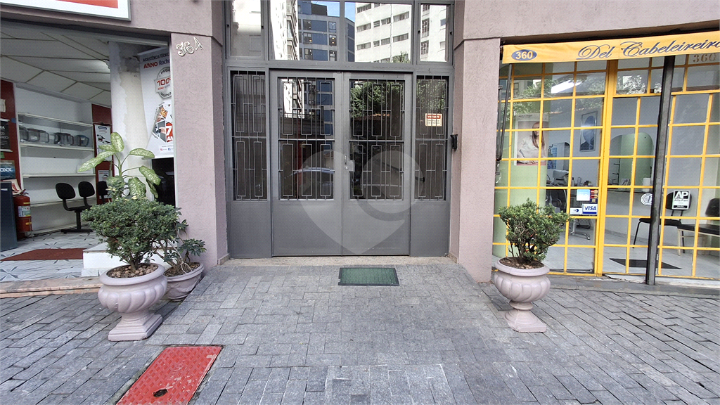 Apartamento à venda de 1 dormitório com 54 m2 na rua Martins Fontes, Consolação