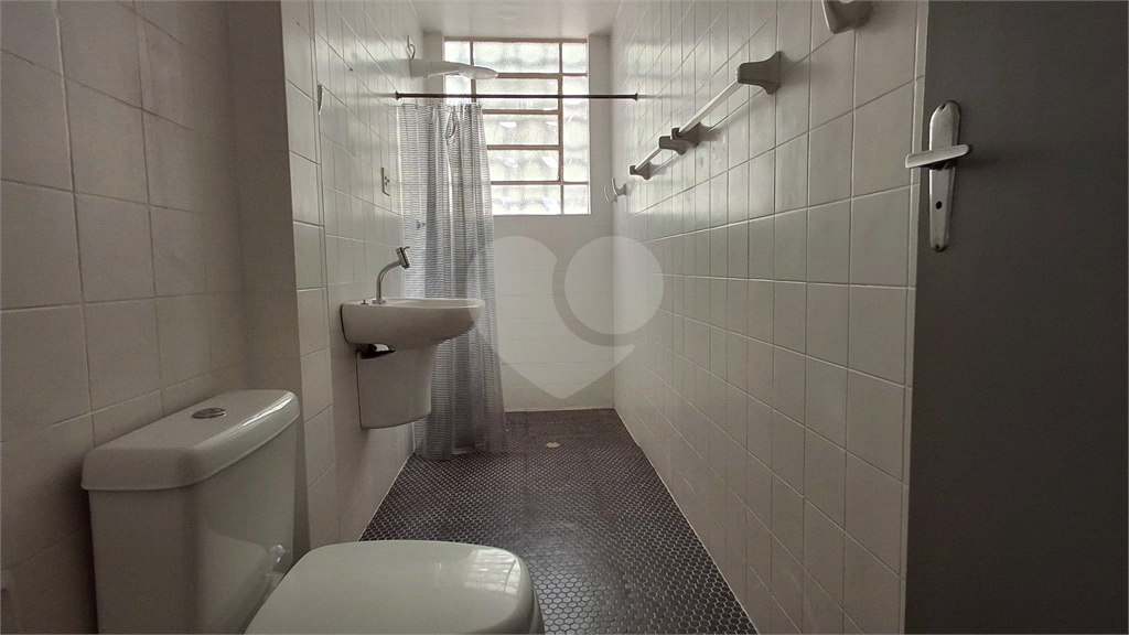 Apartamento à venda de 1 dormitório com 54 m2 na rua Martins Fontes, Consolação