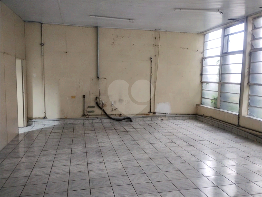 Prédio Comercial à Venda na Casa Verde Baixa – Localização Estratégica e Estrutura Completa