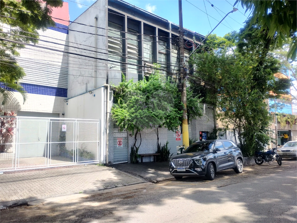 Prédio Comercial à Venda na Casa Verde Baixa – Localização Estratégica e Estrutura Completa