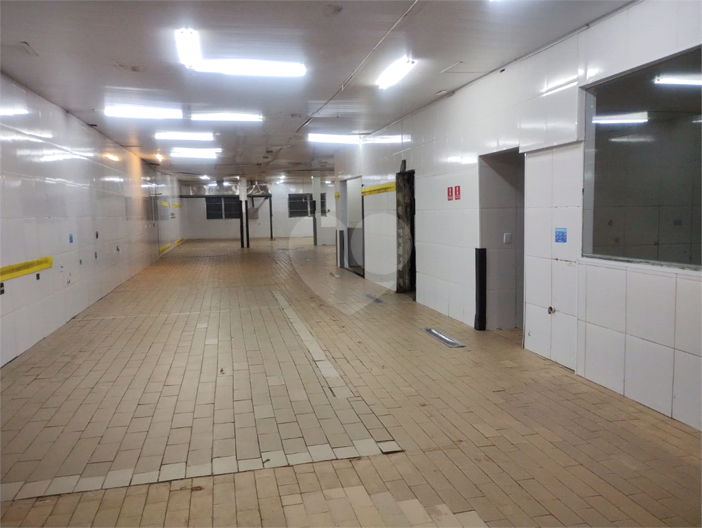 Prédio Comercial à Venda na Casa Verde Baixa – Localização Estratégica e Estrutura Completa