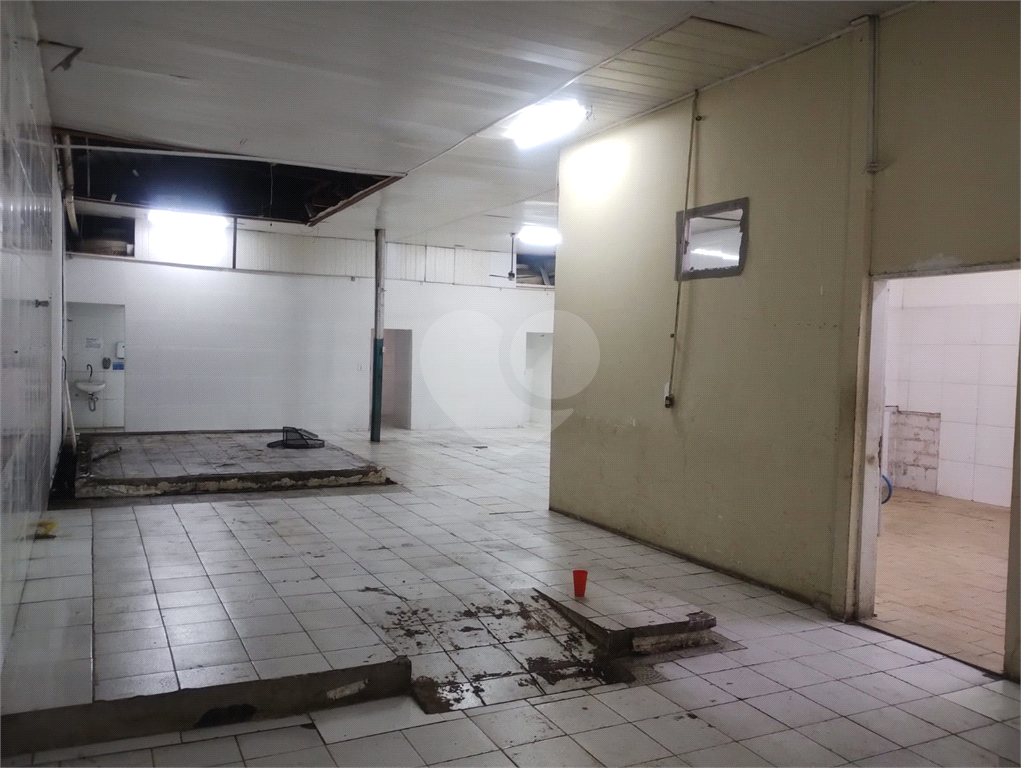 Prédio Comercial à Venda na Casa Verde Baixa – Localização Estratégica e Estrutura Completa