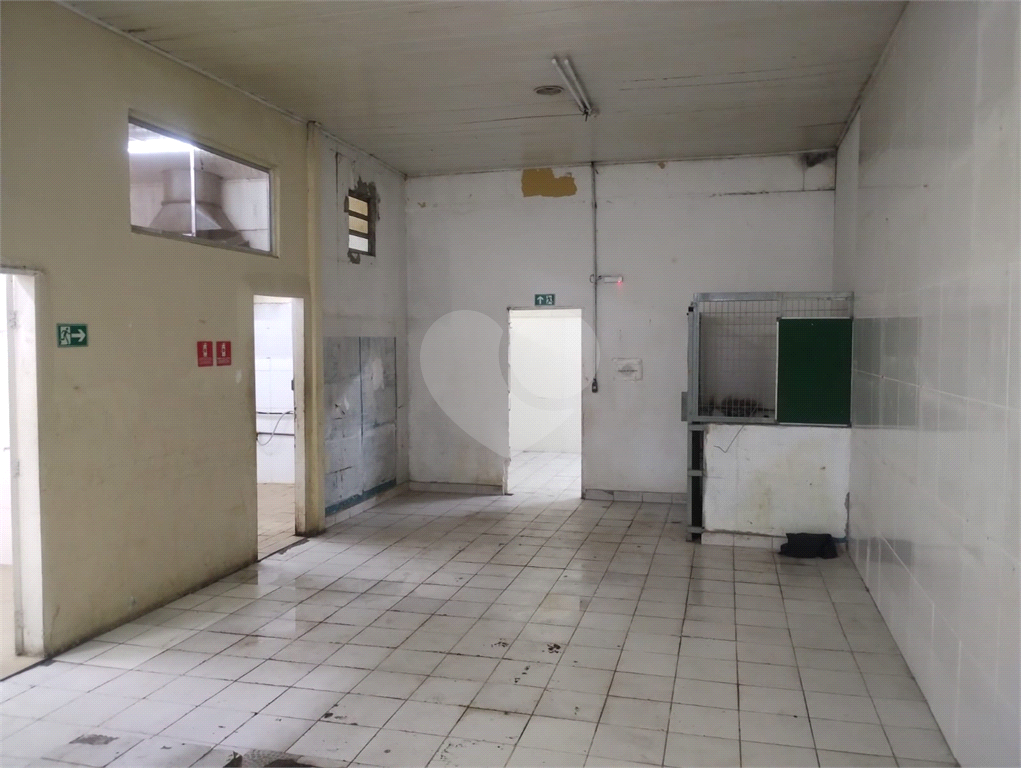 Prédio Comercial à Venda na Casa Verde Baixa – Localização Estratégica e Estrutura Completa