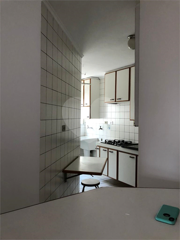 APARTAMENTO em PINHEIROS