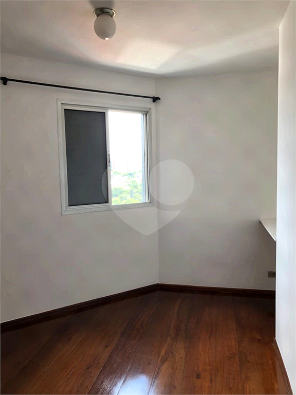 APARTAMENTO em PINHEIROS