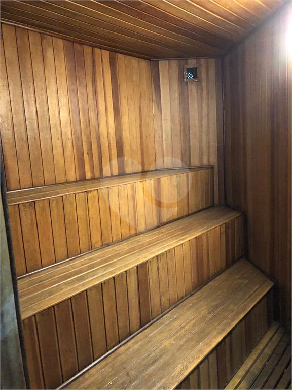 APARTAMENTO em PINHEIROS