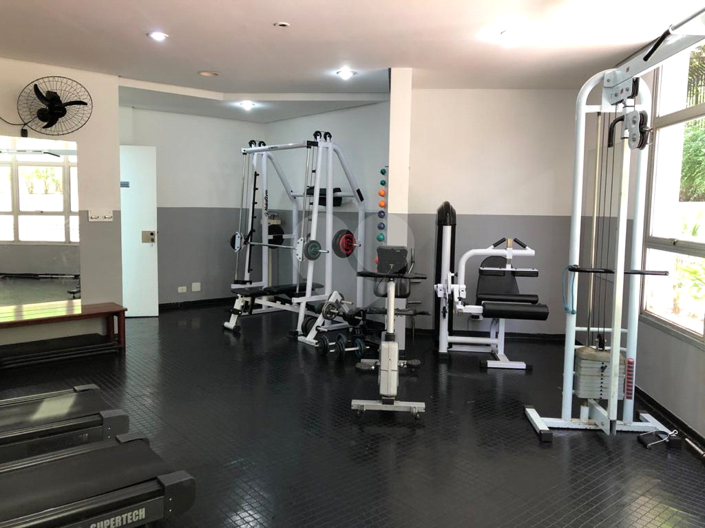 APARTAMENTO em PINHEIROS