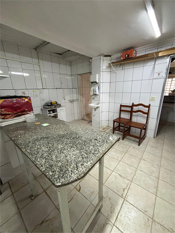 Sobrado Agua Fria com estrutura para ramo alimentício
