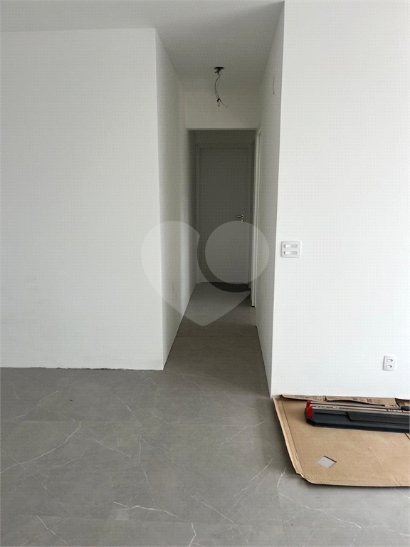 APARTAMENTO em VILA AUGUSTA