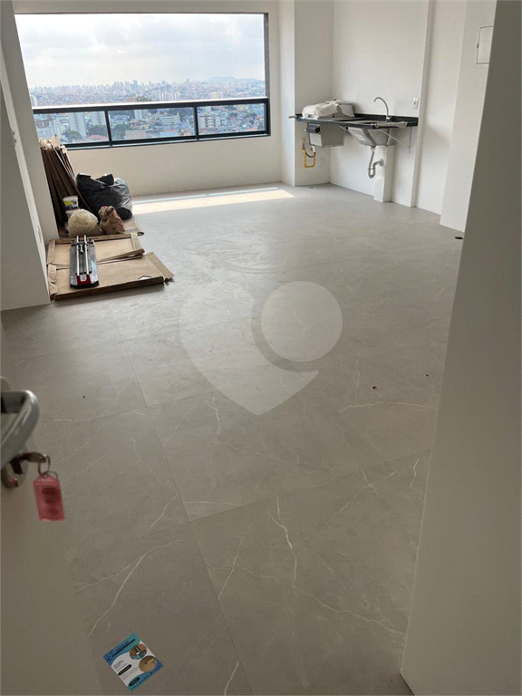 APARTAMENTO em VILA AUGUSTA