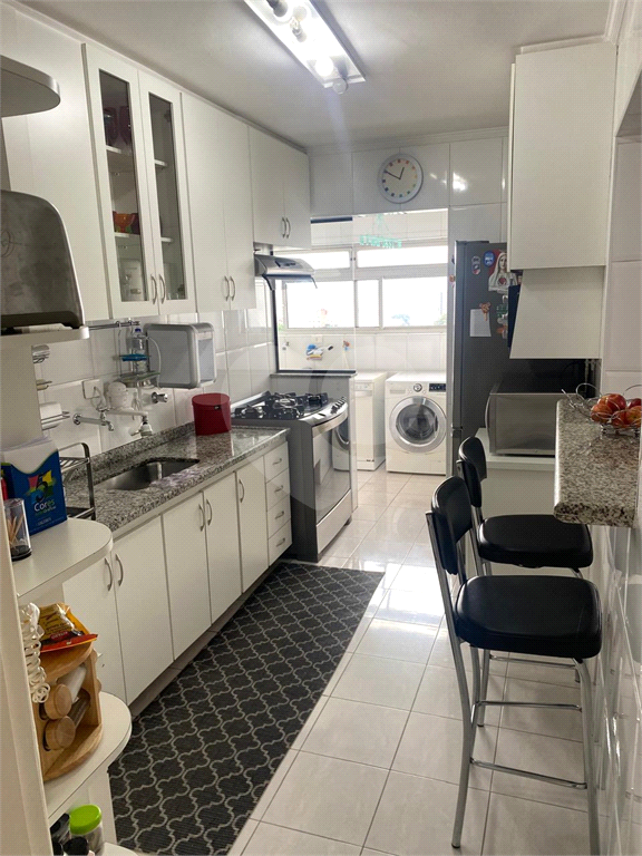 Apartamento à venda com 3 quartos, 96m² - Foto 13