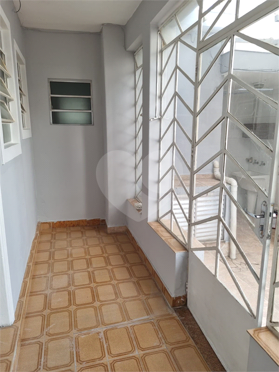 Casa locação com Edícula na – Reformada, 3 Dormitórios e 3 Vagas – Isenção de IPTU