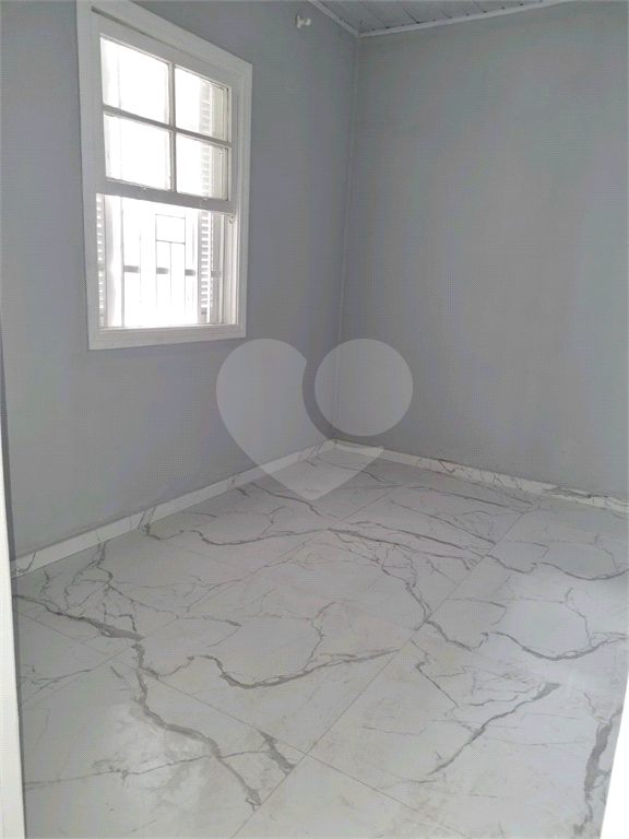 Casa locação com Edícula na – Reformada, 3 Dormitórios e 3 Vagas – Isenção de IPTU