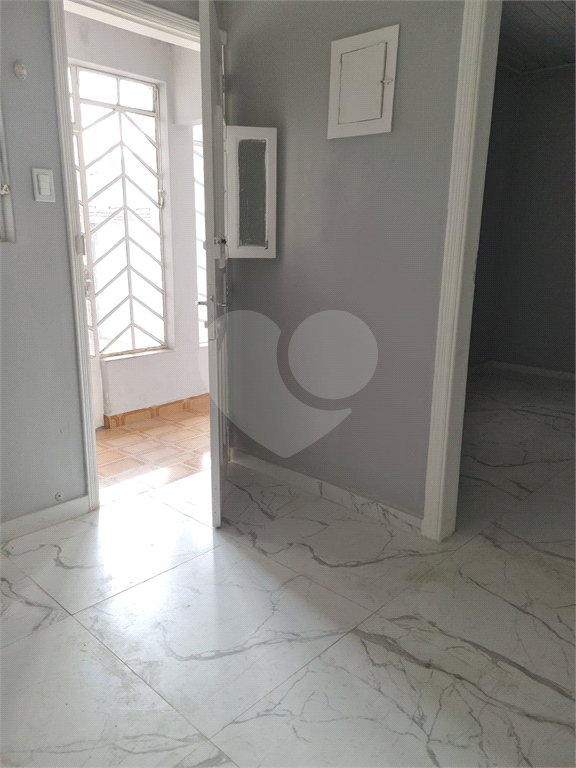 Casa locação com Edícula na – Reformada, 3 Dormitórios e 3 Vagas – Isenção de IPTU