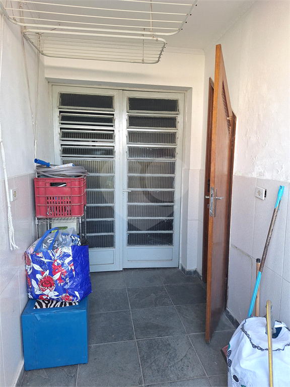 Sobradão na Vila Nova Mazzei ha 07 minutos de carro do Metro Tucuruvi com 03 dormitórios sendo 01 suíte 02 vagas de garagem.