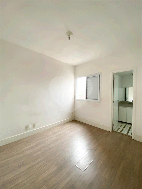 APARTAMENTO em TUCURUVI