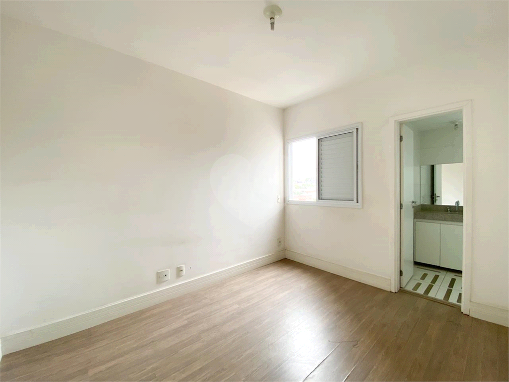 APARTAMENTO em TUCURUVI